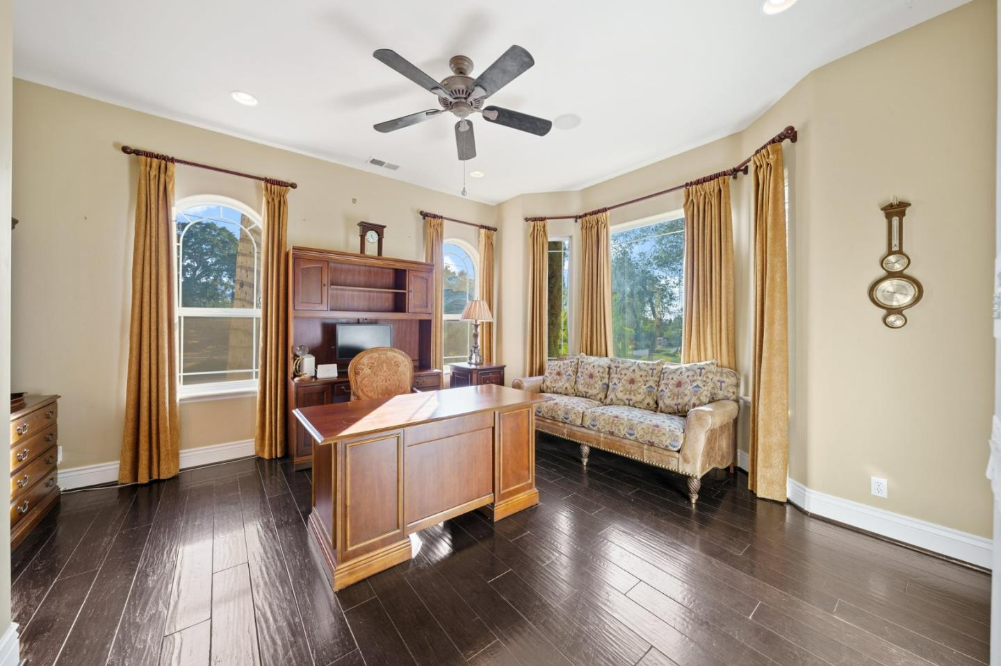 Detail Gallery Image 23 of 82 For 140 Kettle Rock Ct, Folsom,  CA 95630 - 5 Beds | 3/1 Baths