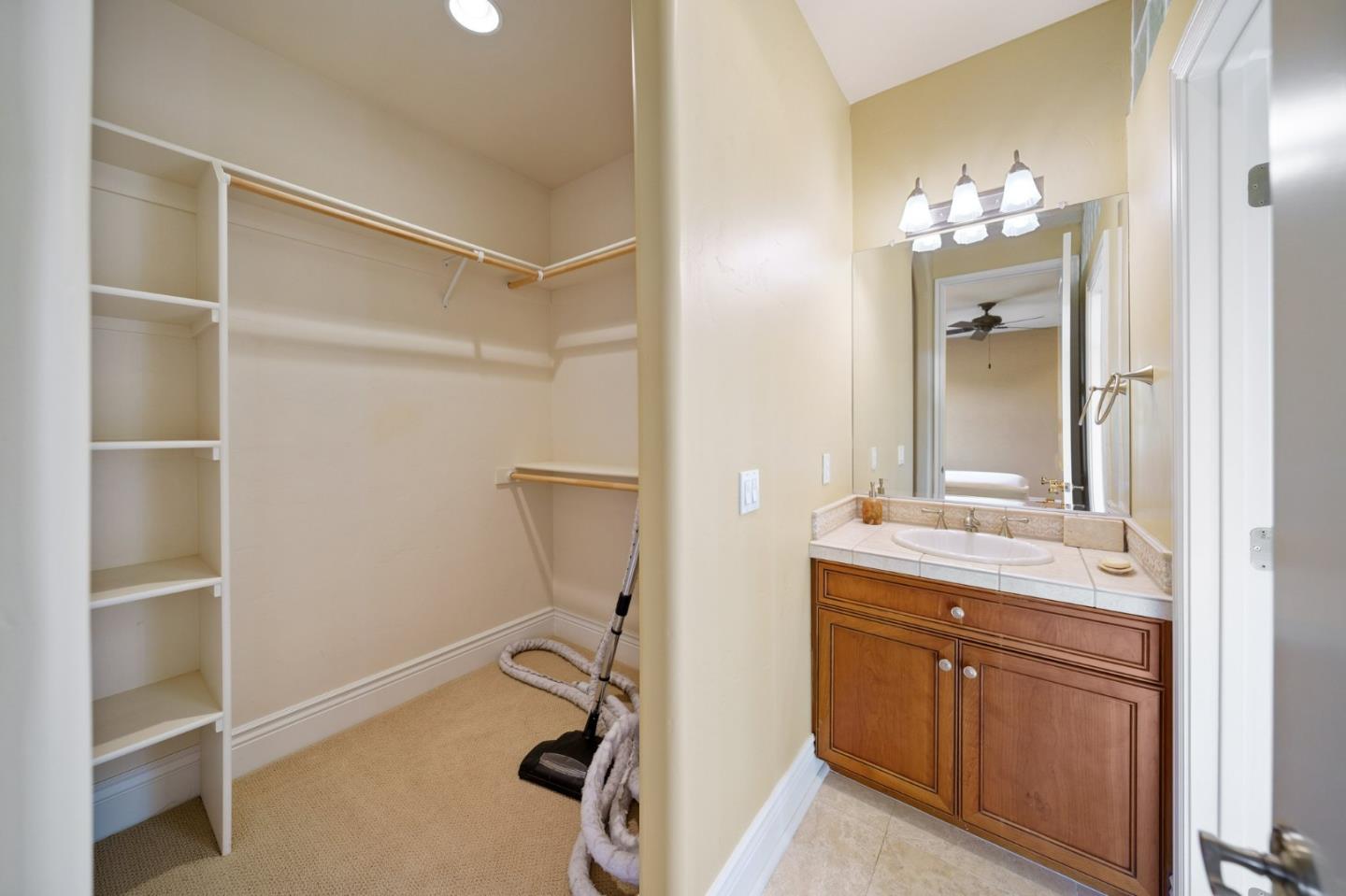 Detail Gallery Image 36 of 82 For 140 Kettle Rock Ct, Folsom,  CA 95630 - 5 Beds | 3/1 Baths