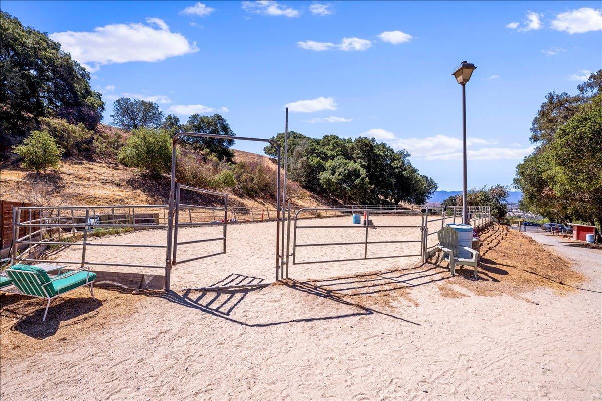 Detail Gallery Image 58 of 61 For 8753 Mccarty Ranch Dr, San Jose,  CA 95135 - 2 Beds | 2/1 Baths