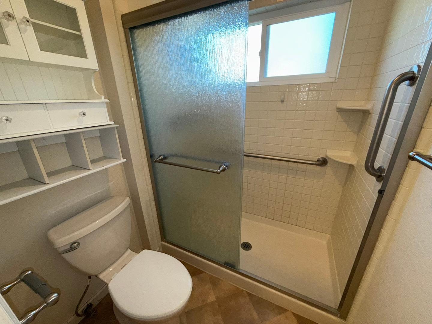 Detail Gallery Image 20 of 29 For 940 Provincetown Dr, Salinas,  CA 93906 - 3 Beds | 2 Baths