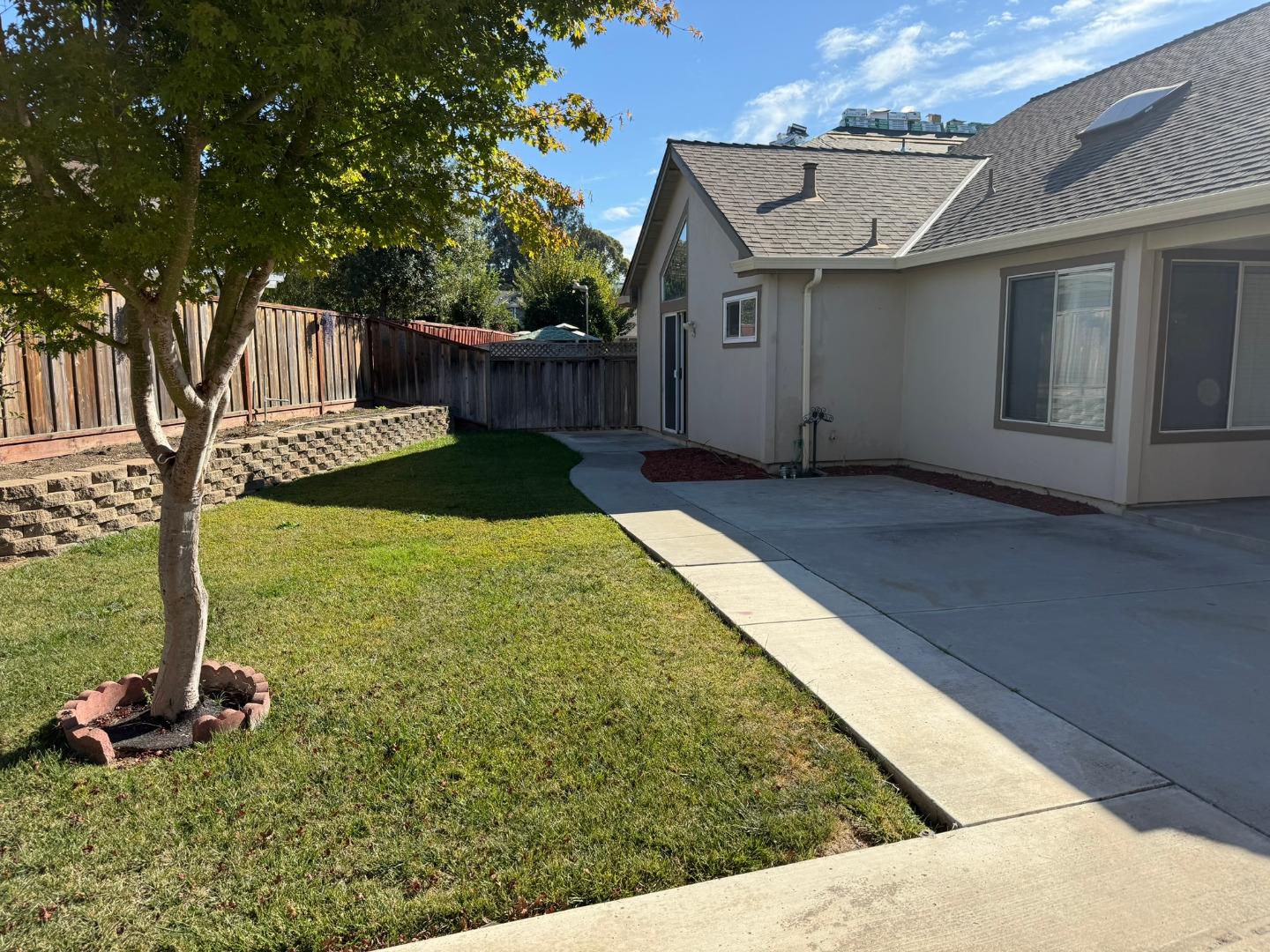 Detail Gallery Image 26 of 29 For 940 Provincetown Dr, Salinas,  CA 93906 - 3 Beds | 2 Baths