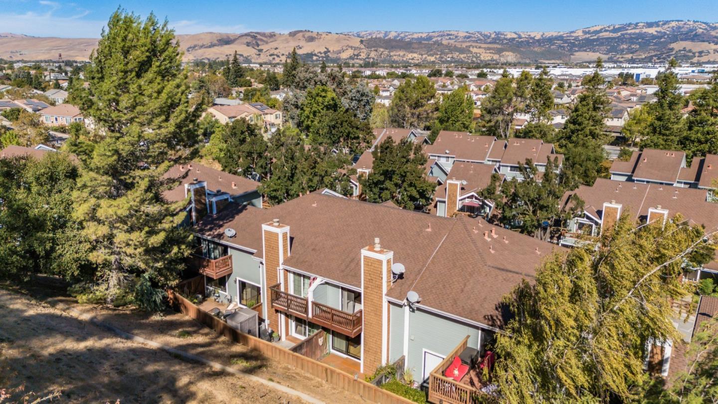 Detail Gallery Image 32 of 36 For 18035 Hillwood Ln, Morgan Hill,  CA 95037 - 2 Beds | 2/1 Baths