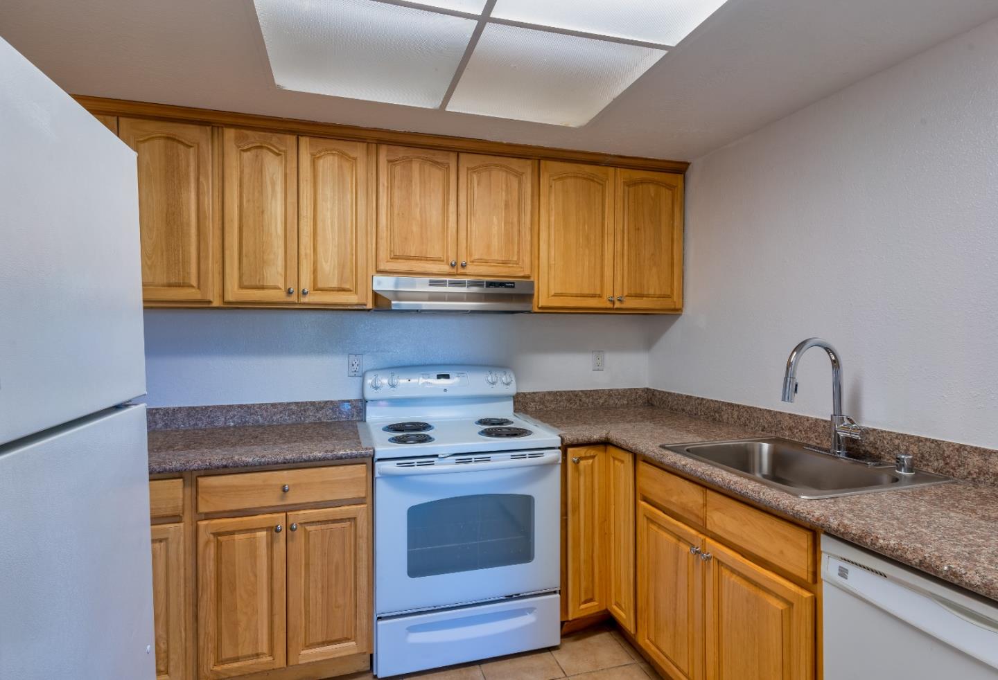 Detail Gallery Image 8 of 20 For 3819 7 Trees Blvd #101,  San Jose,  CA 95111 - 2 Beds | 1 Baths