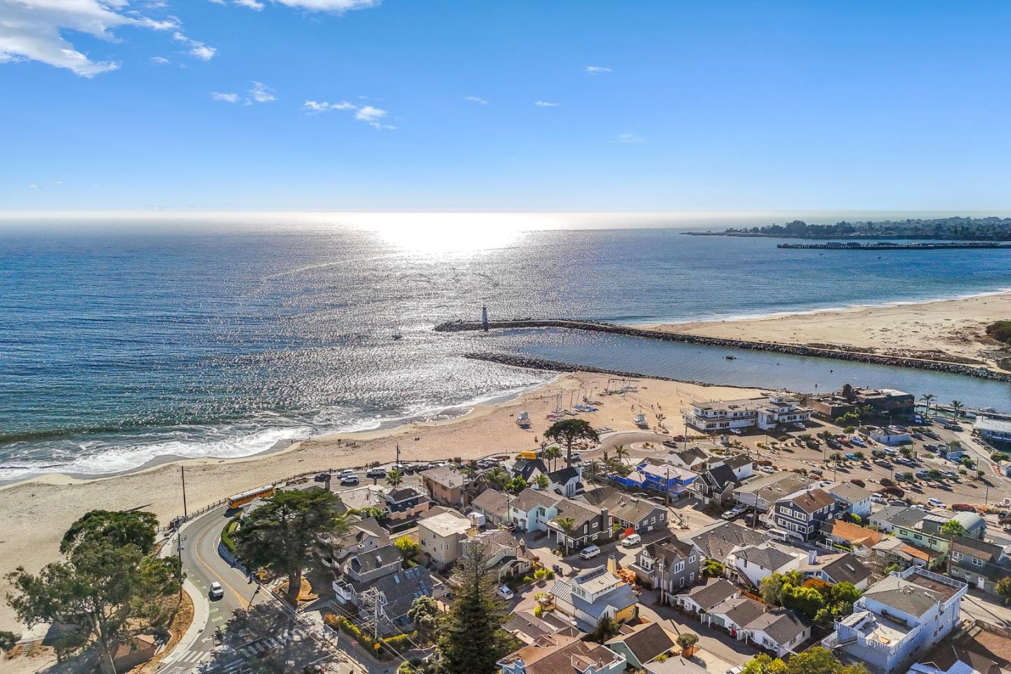 Detail Gallery Image 8 of 40 For 2615 East Cliff Dr, Santa Cruz,  CA 95062 - 2 Beds | 3 Baths