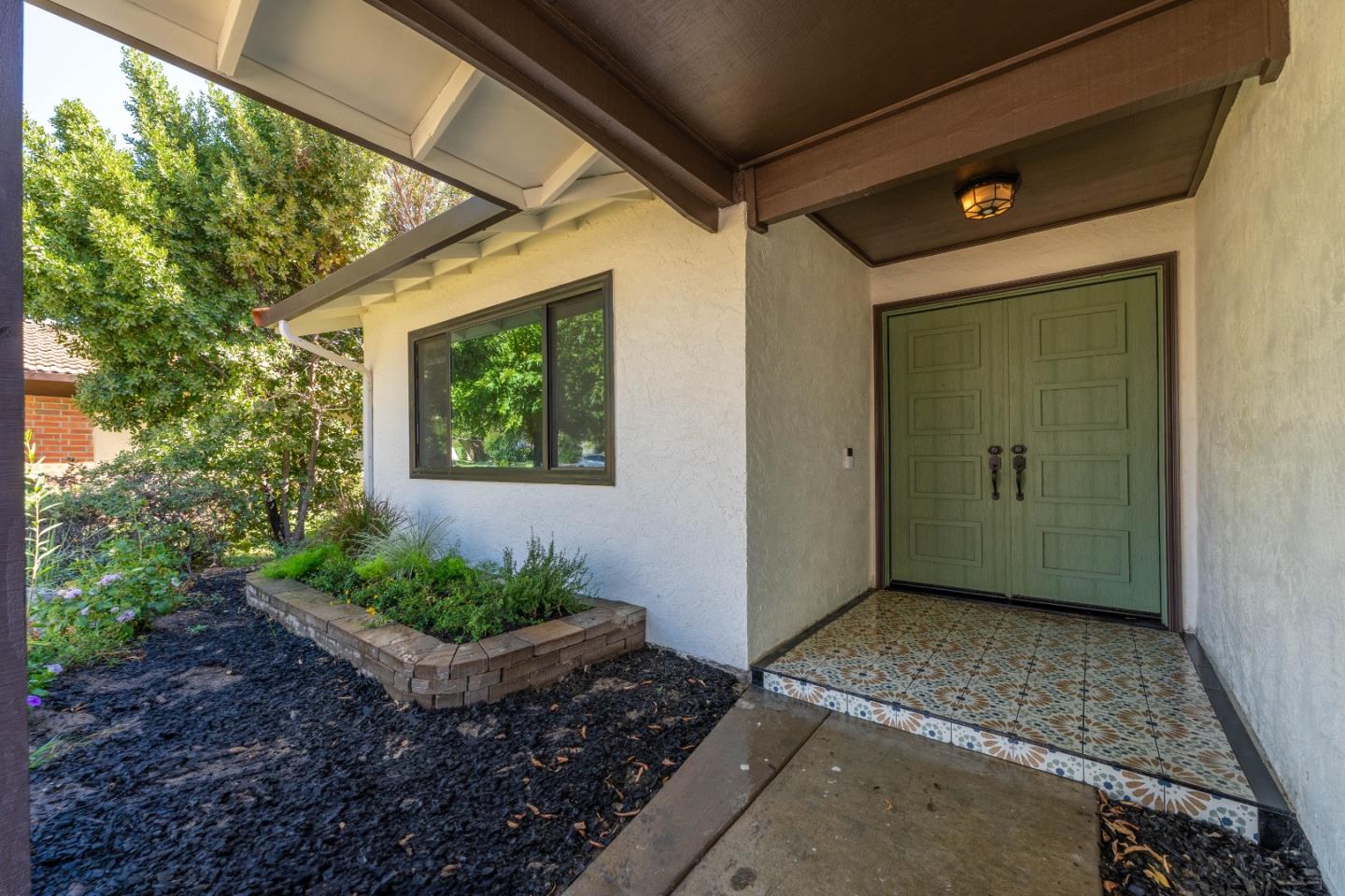 Detail Gallery Image 3 of 47 For 230 Lloyd Ave, Fremont,  CA 94536 - 4 Beds | 2 Baths