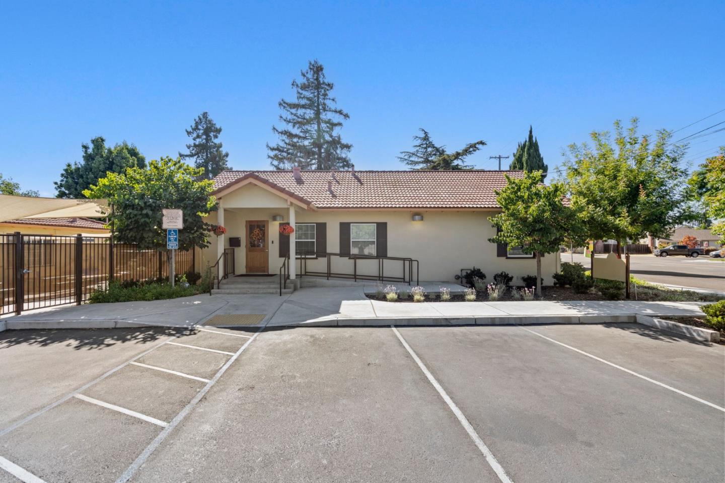 2070 Homestead Road, Santa Clara, CA, 95050