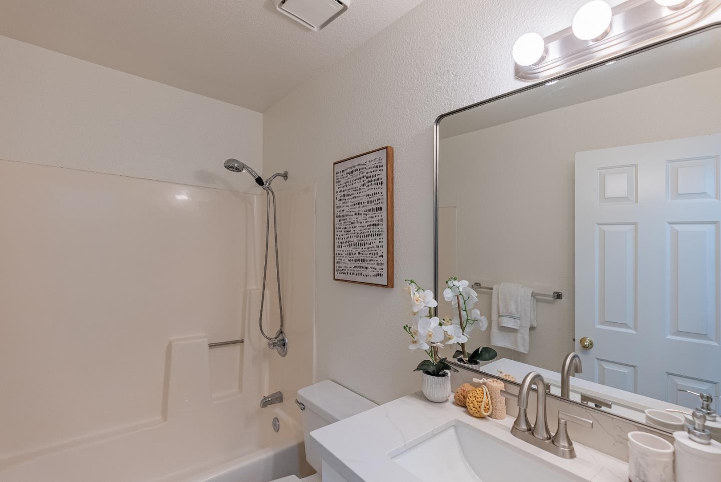 Detail Gallery Image 9 of 22 For 26 Washington Square Dr, Milpitas,  CA 95035 - 2 Beds | 2 Baths