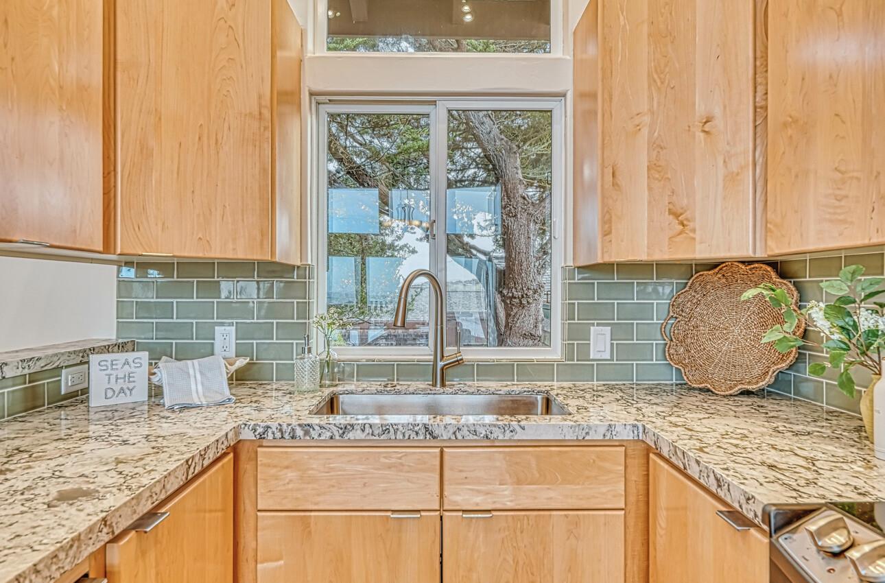 Detail Gallery Image 39 of 58 For 198 Monterey Dunes Way, Moss Landing,  CA 95039 - 4 Beds | 3 Baths