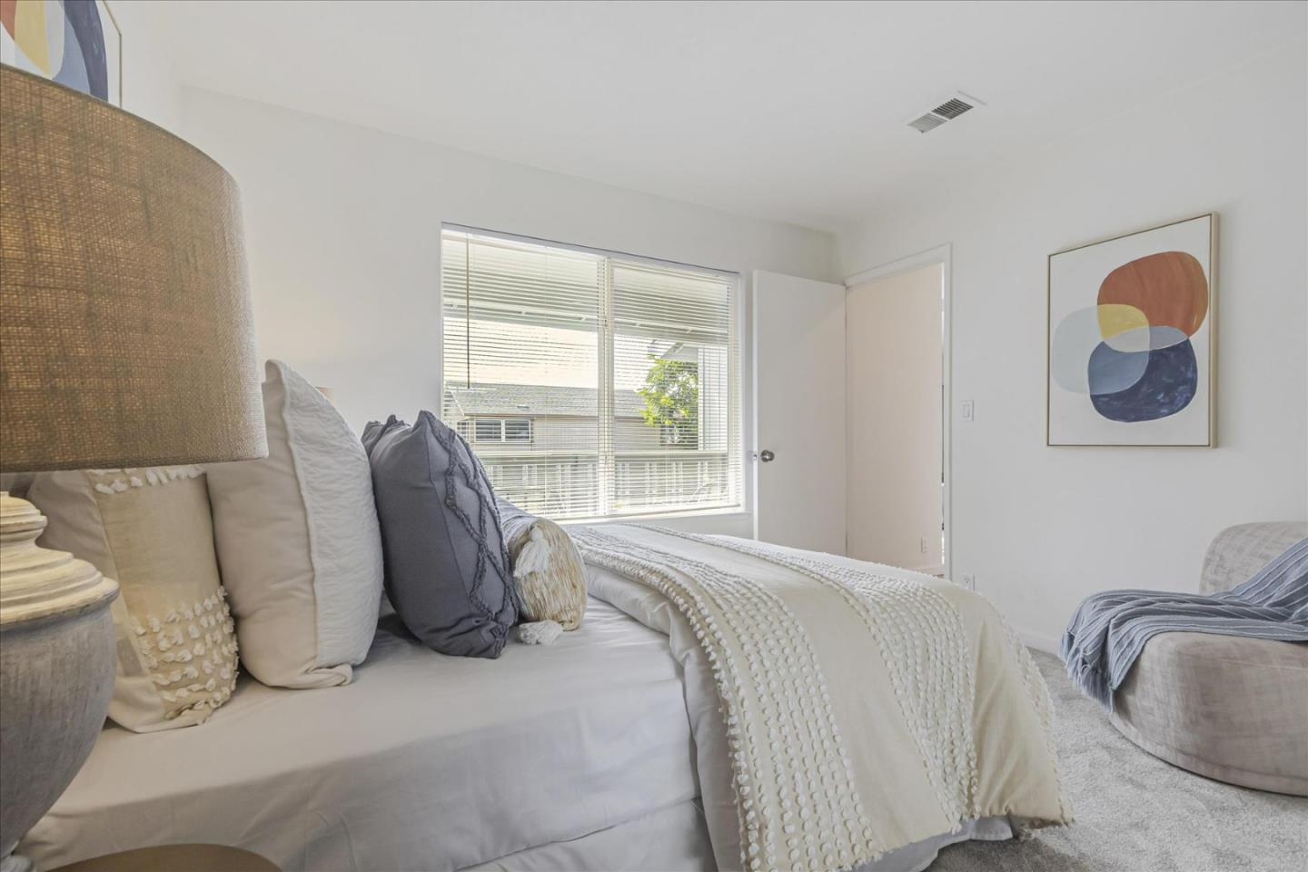 Detail Gallery Image 11 of 31 For 96 Rancho Dr #G,  San Jose,  CA 95111 - 2 Beds | 2 Baths