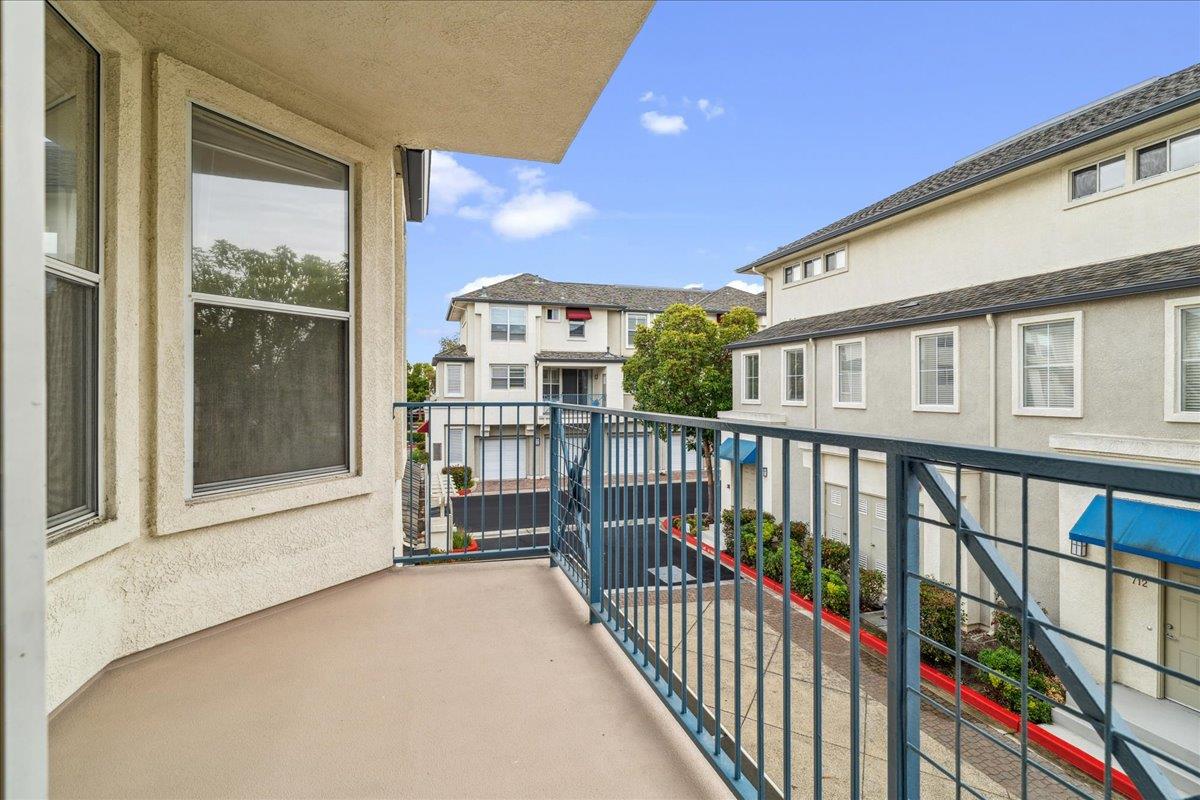 Detail Gallery Image 11 of 33 For 700 Baltic Cir #728,  Redwood Shores,  CA 94065 - 2 Beds | 2 Baths