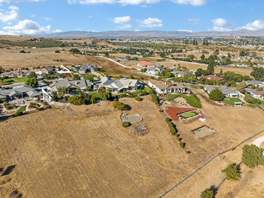 Detail Gallery Image 99 of 103 For 831 Union Heights Drive, Hollister,  CA 95023 - 4 Beds | 3 Baths