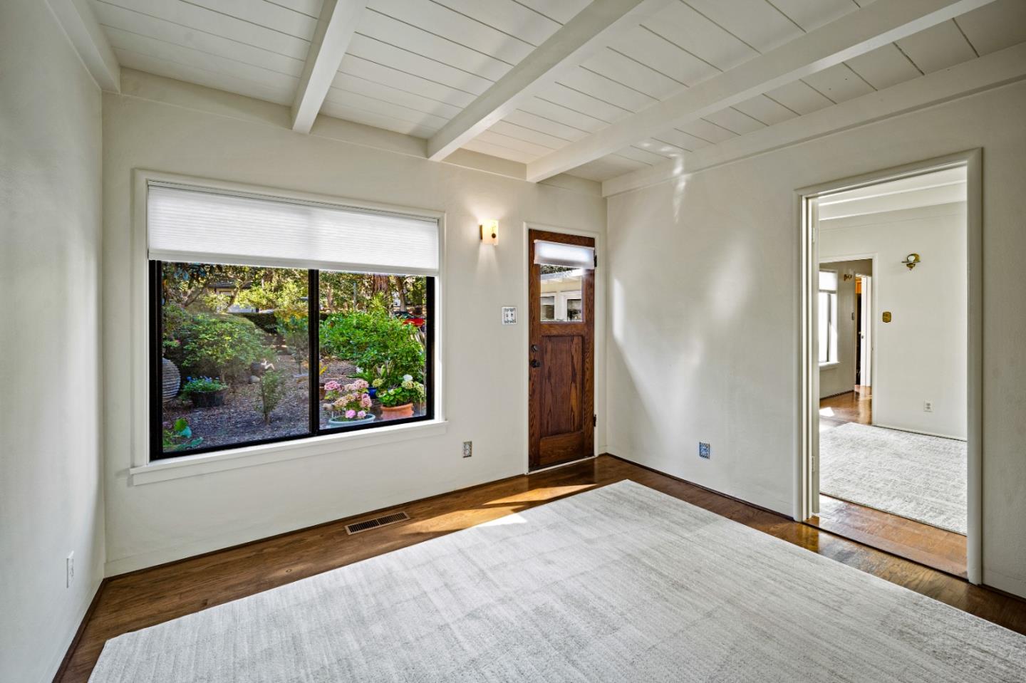 Detail Gallery Image 15 of 23 For 5855 Junipero Ave, Carmel,  CA 93923 - 3 Beds | 2 Baths