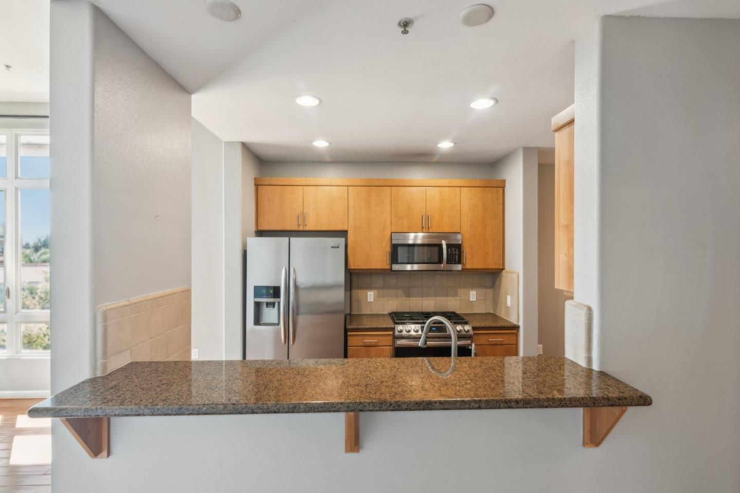 Detail Gallery Image 12 of 33 For 1101 S Main St #429,  Milpitas,  CA 95035 - 1 Beds | 1 Baths