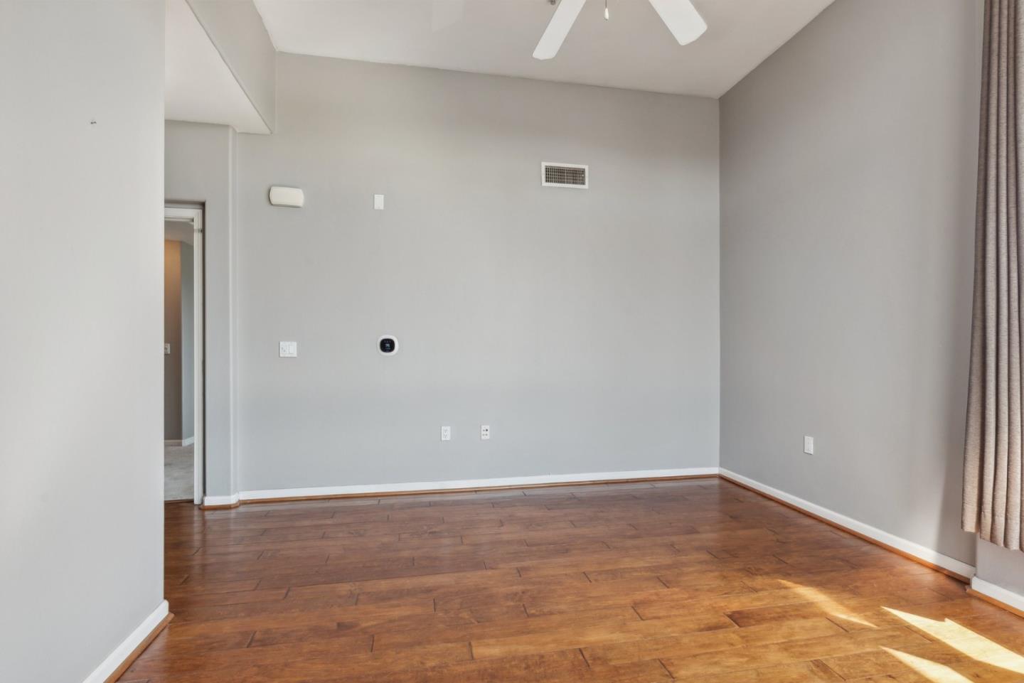 Detail Gallery Image 7 of 33 For 1101 S Main St #429,  Milpitas,  CA 95035 - 1 Beds | 1 Baths