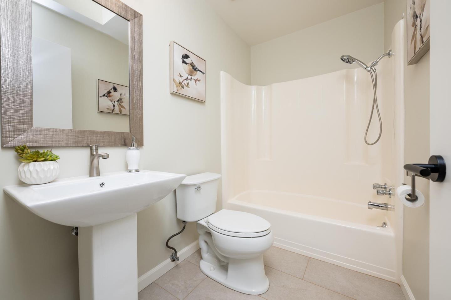 Detail Gallery Image 30 of 49 For 26 Lyonridge Ln, San Mateo,  CA 94402 - 2 Beds | 2/1 Baths