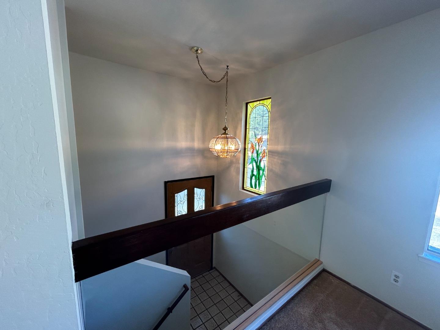 Detail Gallery Image 11 of 63 For 1 Elk Ct, Pacifica,  CA 94044 - 3 Beds | 2 Baths