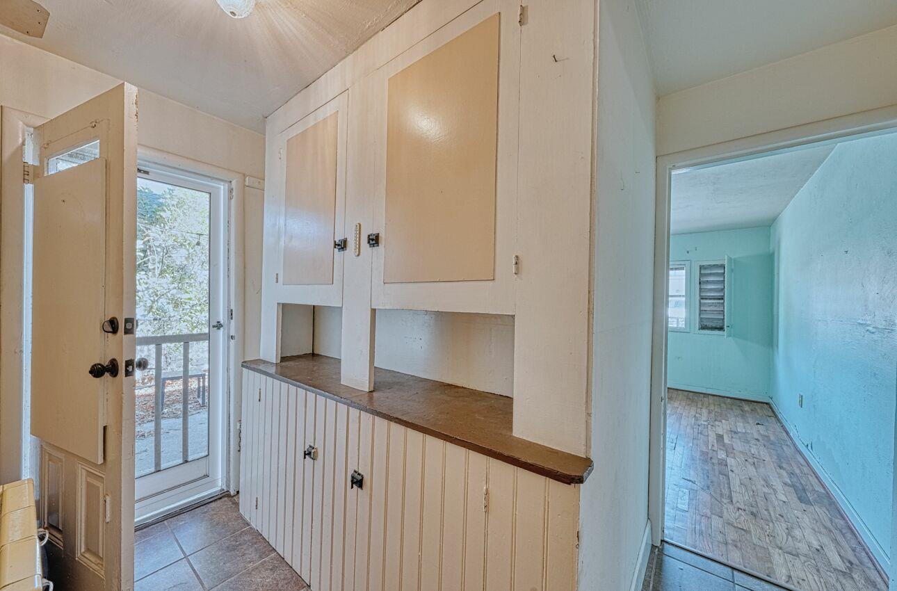 Detail Gallery Image 9 of 23 For 1425 47th Ave, Capitola,  CA 95010 - 2 Beds | 1 Baths