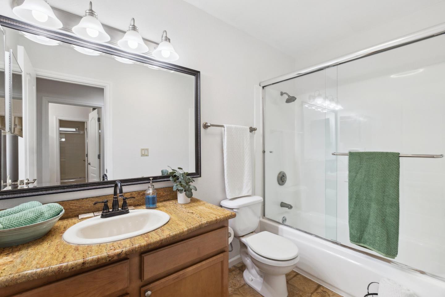 Detail Gallery Image 17 of 23 For 300 Union Ave #3,  Campbell,  CA 95008 - 2 Beds | 2 Baths