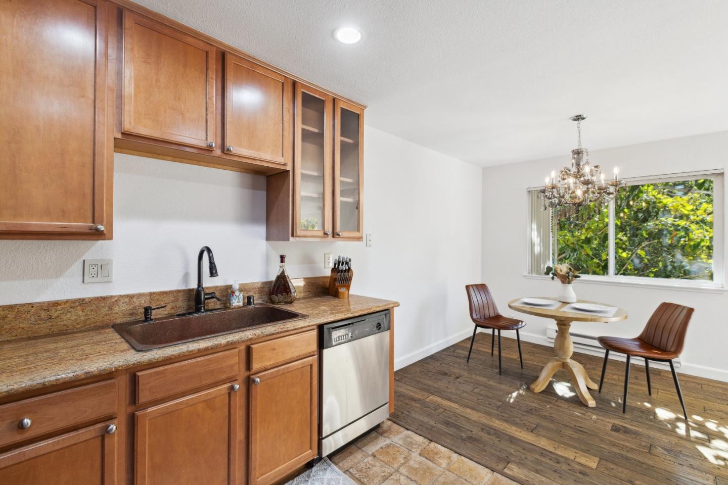 Detail Gallery Image 9 of 23 For 300 Union Ave #3,  Campbell,  CA 95008 - 2 Beds | 2 Baths