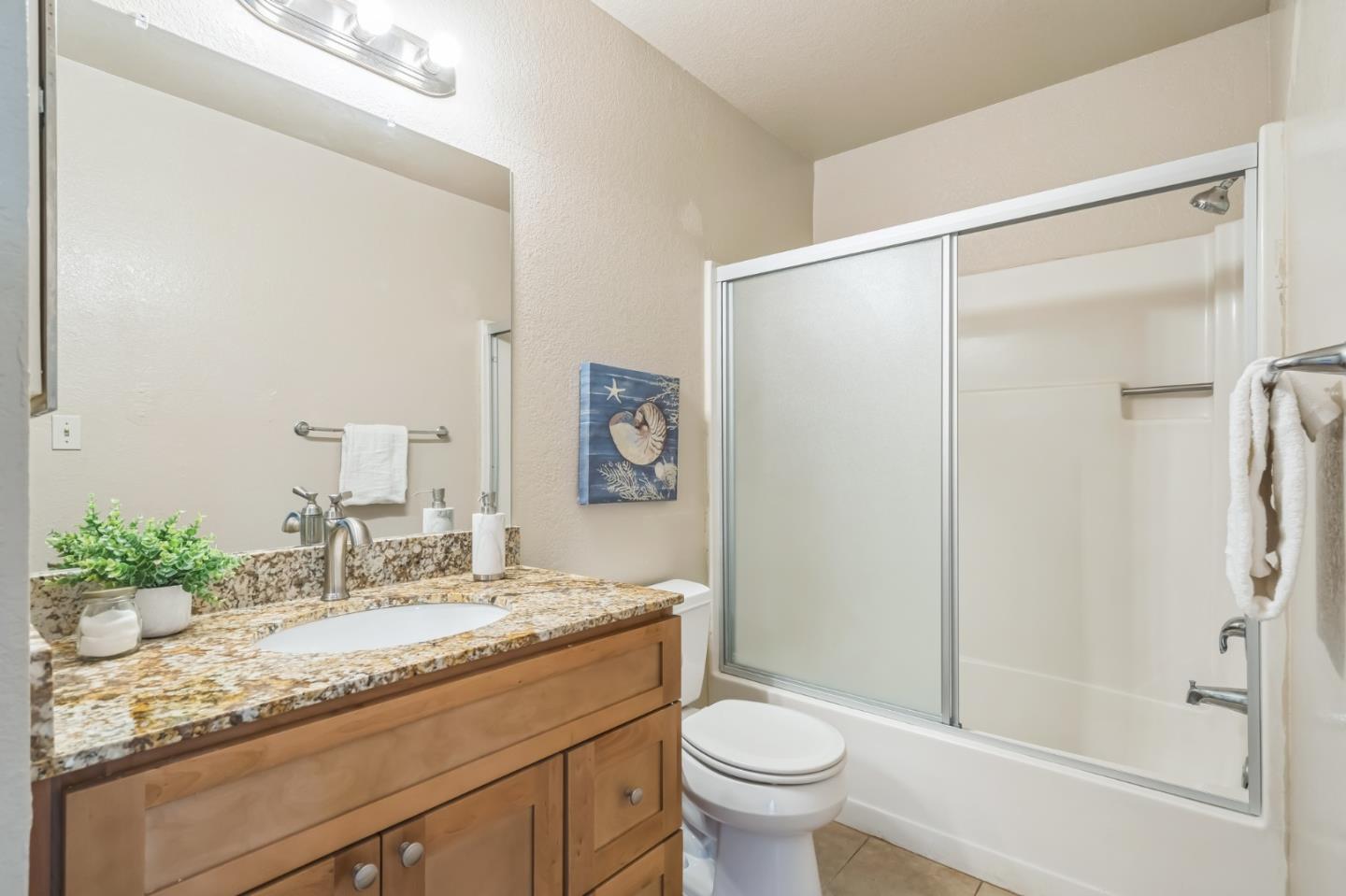 Detail Gallery Image 15 of 21 For 748 Chadwick Ln, Bay Point,  CA 94565 - 3 Beds | 2 Baths