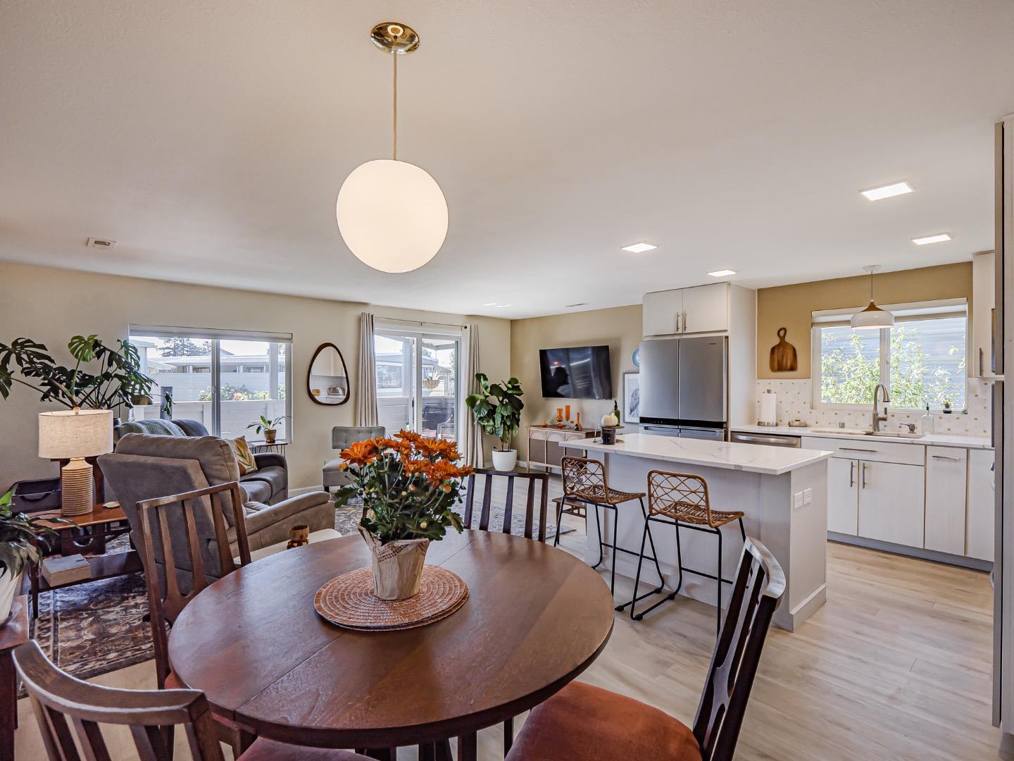 Detail Gallery Image 18 of 56 For 1040 38th Ave #32,  Santa Cruz,  CA 95062 - 2 Beds | 2 Baths