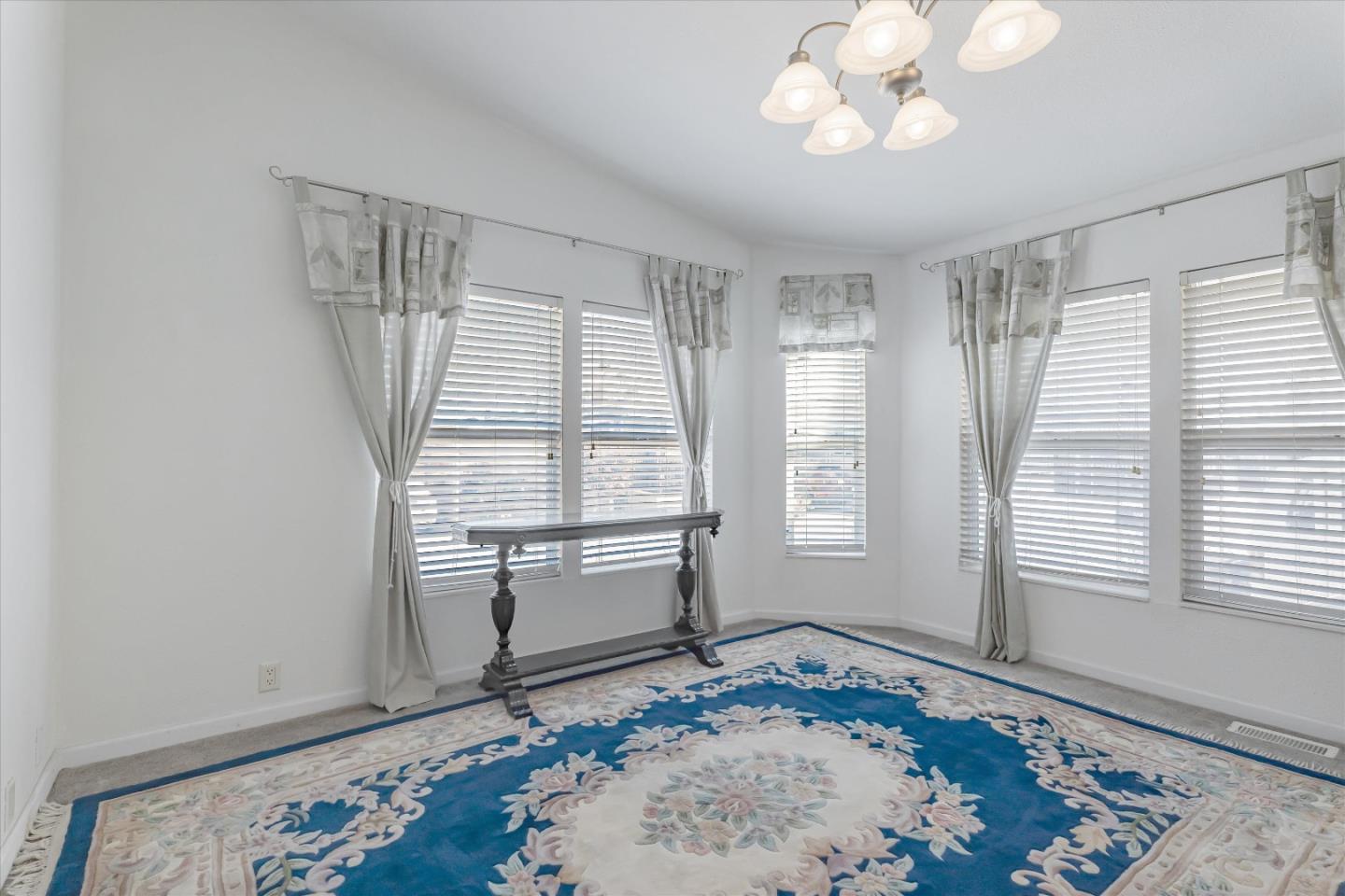 Detail Gallery Image 18 of 41 For 195 Blossom Hill Rd #220,  San Jose,  CA 95123 - 3 Beds | 2 Baths