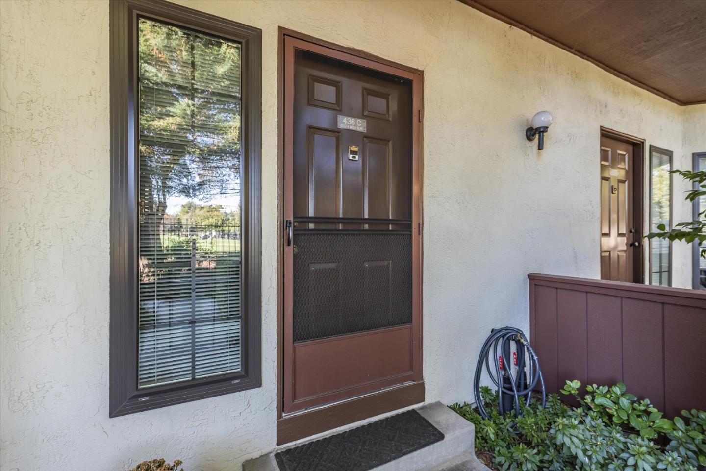 Detail Gallery Image 4 of 24 For 436 Costa Mesa Ter #C,  Sunnyvale,  CA 94085 - 2 Beds | 1 Baths