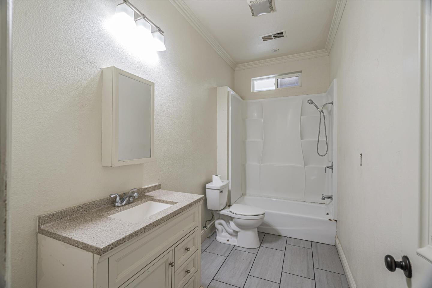 Detail Gallery Image 18 of 31 For 1094 S 2nd St, San Jose,  CA 95112 - 3 Beds | 1 Baths