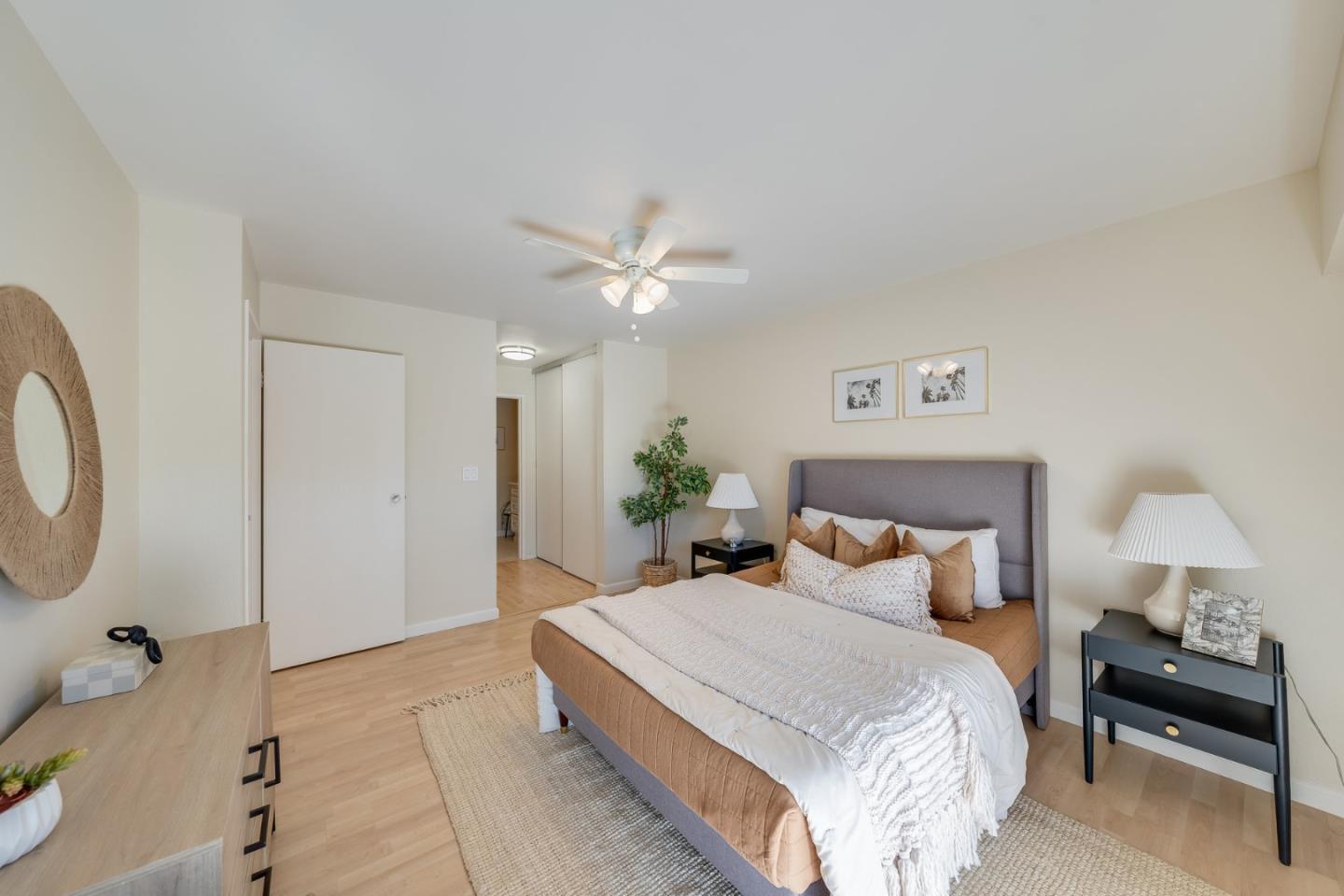 Detail Gallery Image 20 of 28 For 728 Elm St #207,  San Carlos,  CA 94070 - 2 Beds | 2 Baths