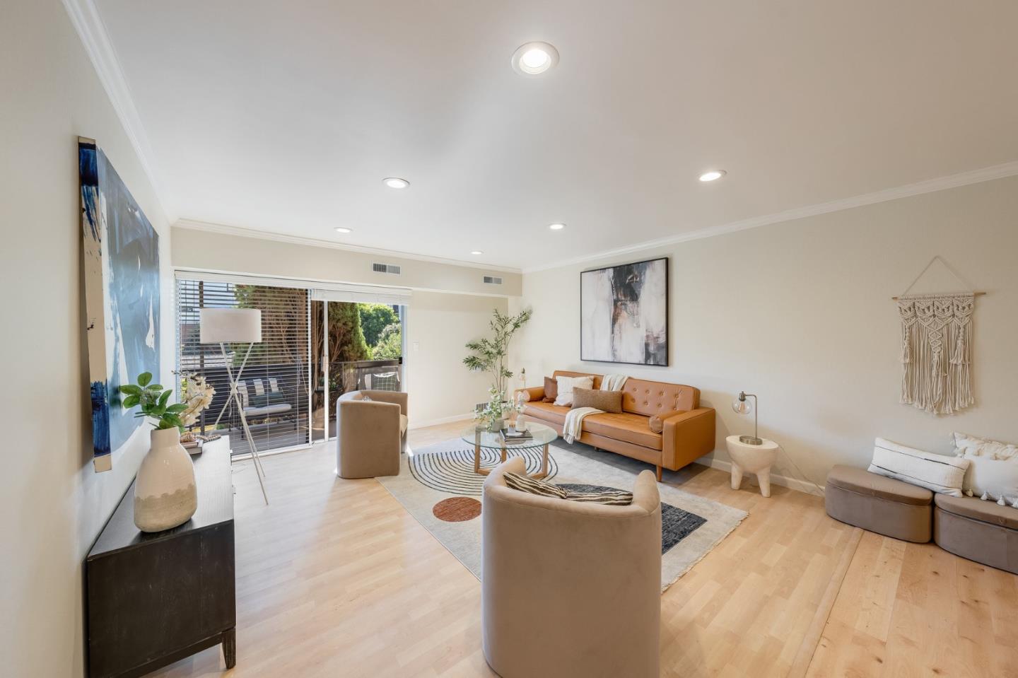 Detail Gallery Image 3 of 28 For 728 Elm St #207,  San Carlos,  CA 94070 - 2 Beds | 2 Baths