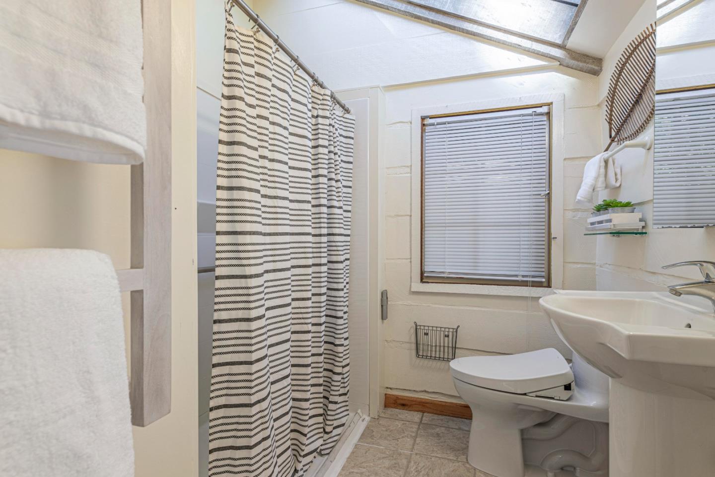 Detail Gallery Image 23 of 50 For 223 Blakewood Way, Woodside,  CA 94062 - 3 Beds | 2 Baths