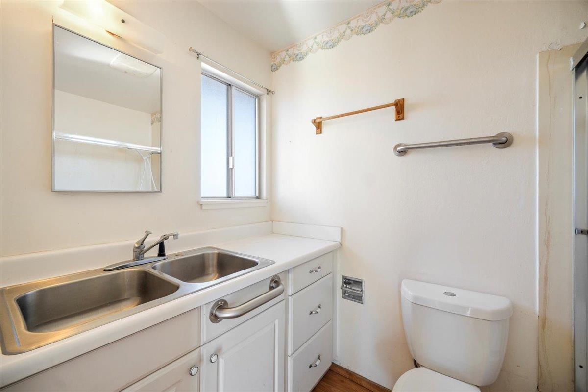 Detail Gallery Image 27 of 32 For 1519 Costa St, Seaside,  CA 93955 - 3 Beds | 2/1 Baths