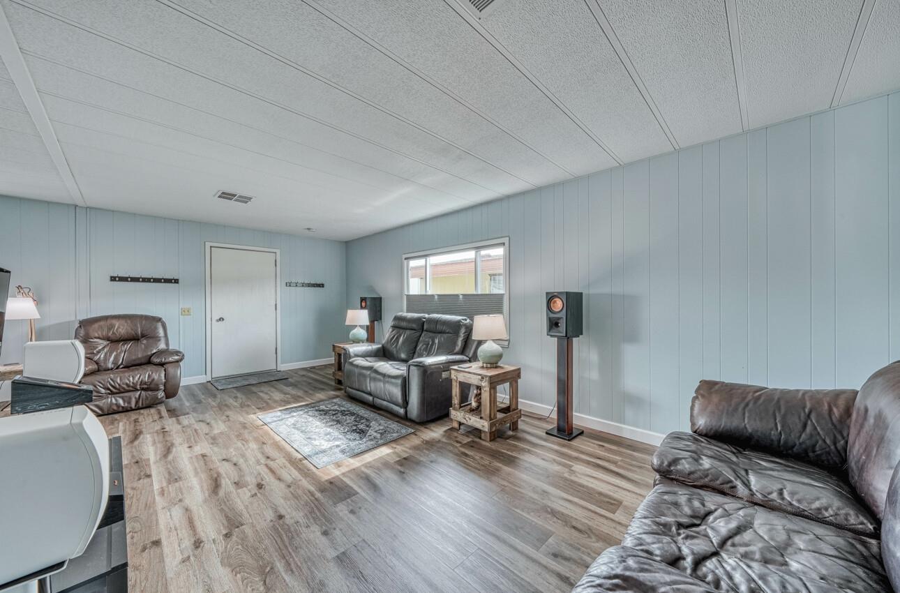 Detail Gallery Image 7 of 38 For 2395 Delaware  #108 Ave #108,  Santa Cruz,  CA 95060 - 2 Beds | 2 Baths