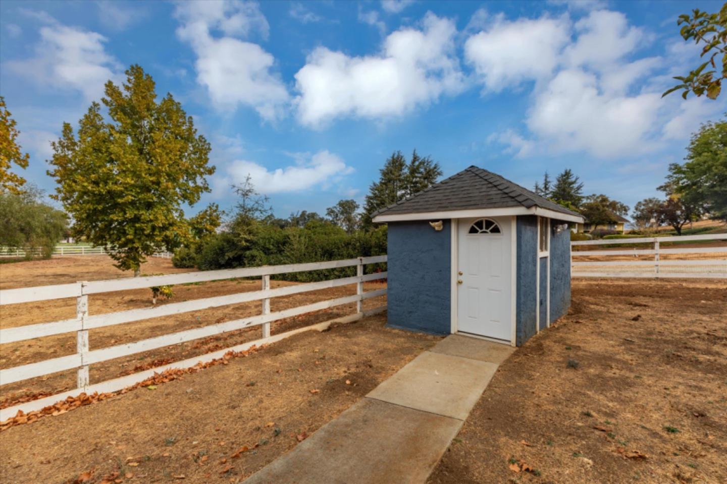 Detail Gallery Image 71 of 73 For 10215 Whiskey Hill Ln, Gilroy,  CA 95020 - 6 Beds | 4/1 Baths