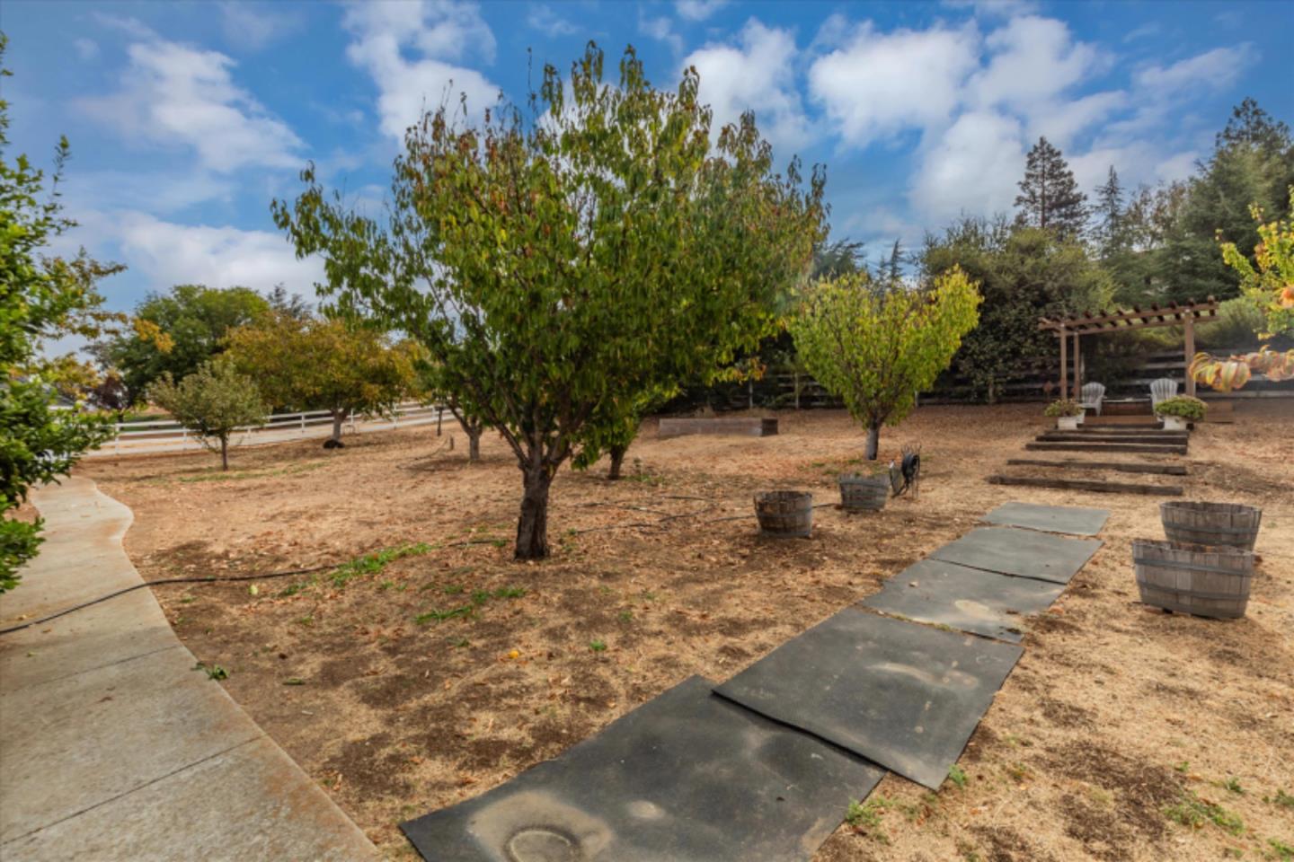 Detail Gallery Image 72 of 73 For 10215 Whiskey Hill Ln, Gilroy,  CA 95020 - 6 Beds | 4/1 Baths