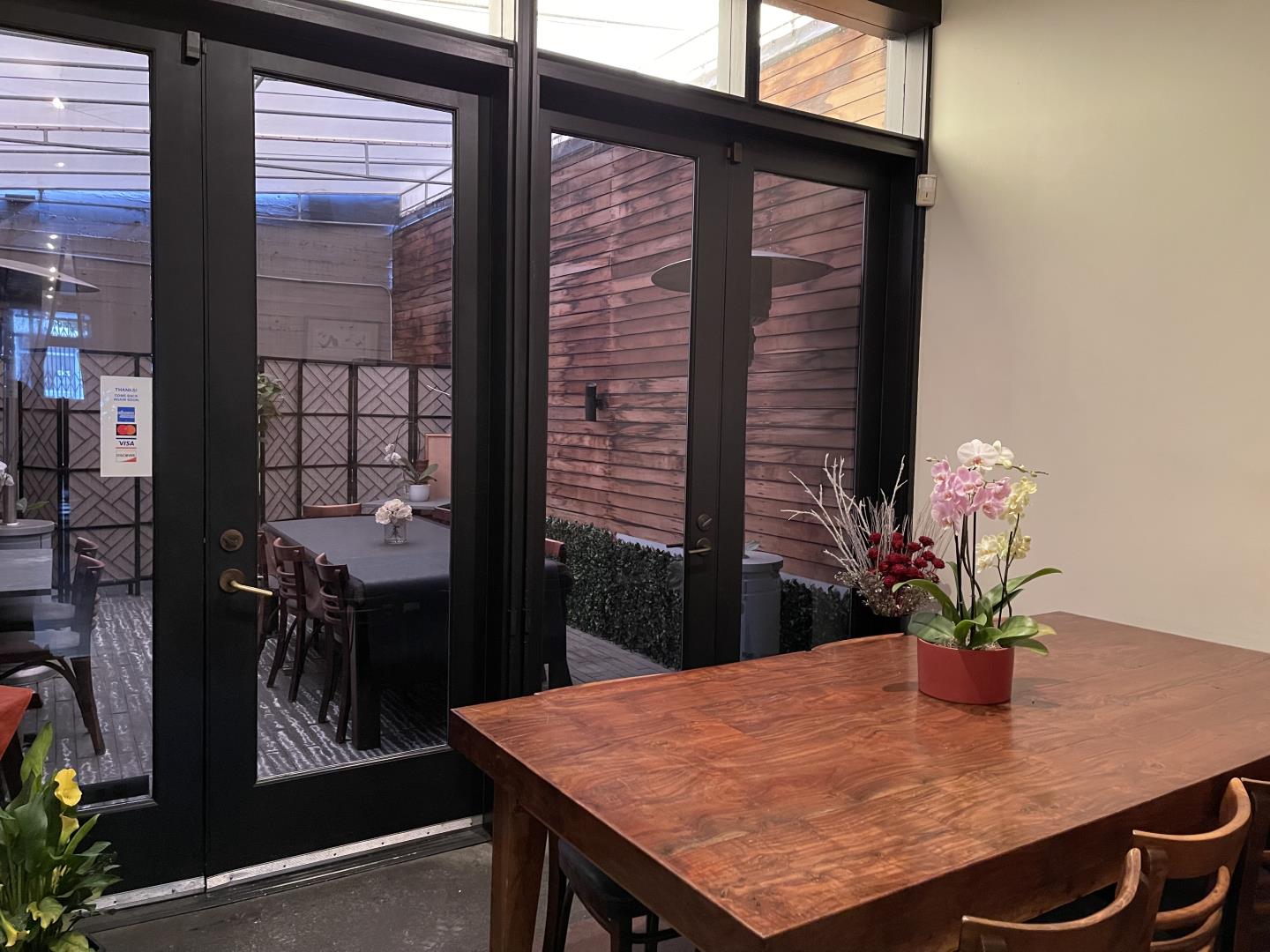 Detail Gallery Image 8 of 12 For 2931 16th St, San Francisco,  CA 94103 - – Beds | – Baths