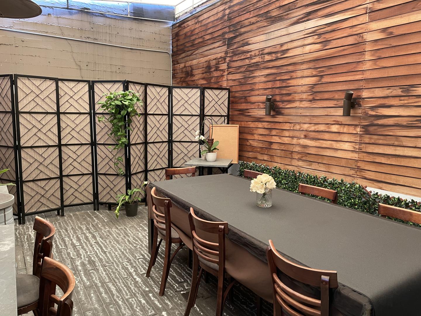 Detail Gallery Image 9 of 12 For 2931 16th St, San Francisco,  CA 94103 - – Beds | – Baths