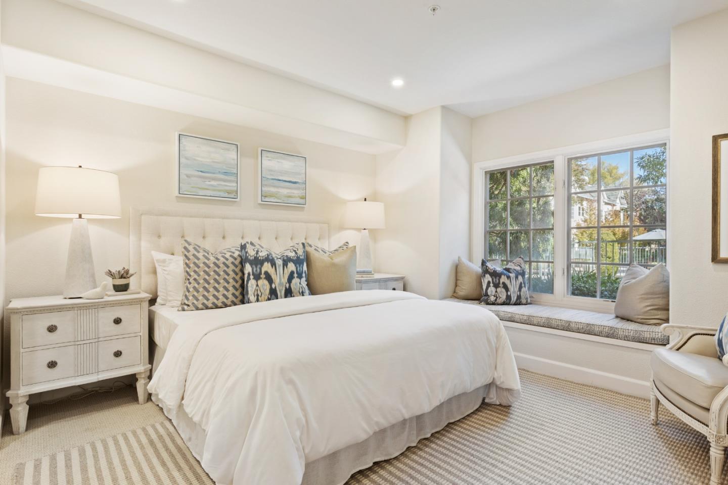 Detail Gallery Image 9 of 28 For 1 W Edith Ave #A101,  Los Altos,  CA 94022 - 1 Beds | 2 Baths