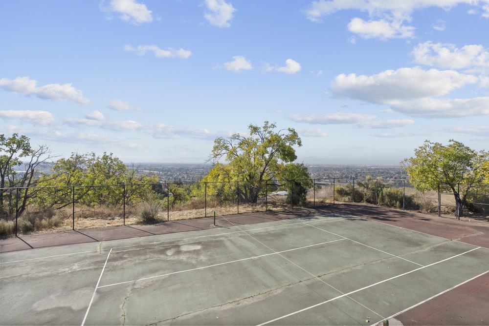 Detail Gallery Image 83 of 95 For 971 Calaveras Ridge Dr, Milpitas,  CA 95035 - 6 Beds | 5/1 Baths