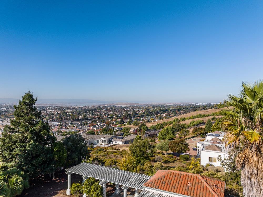 Detail Gallery Image 94 of 95 For 971 Calaveras Ridge Dr, Milpitas,  CA 95035 - 6 Beds | 5/1 Baths