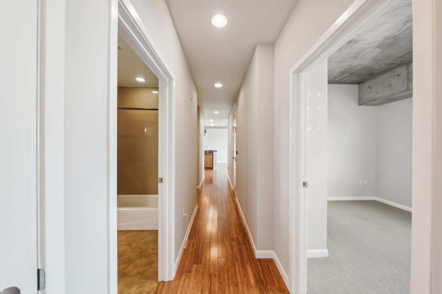 428 Alice Street # 722, Oakland, California 94607, 2 Bedrooms Bedrooms, ,2 BathroomsBathrooms,Residential Lease,For Rent,428 Alice Street # 722,ML81985049