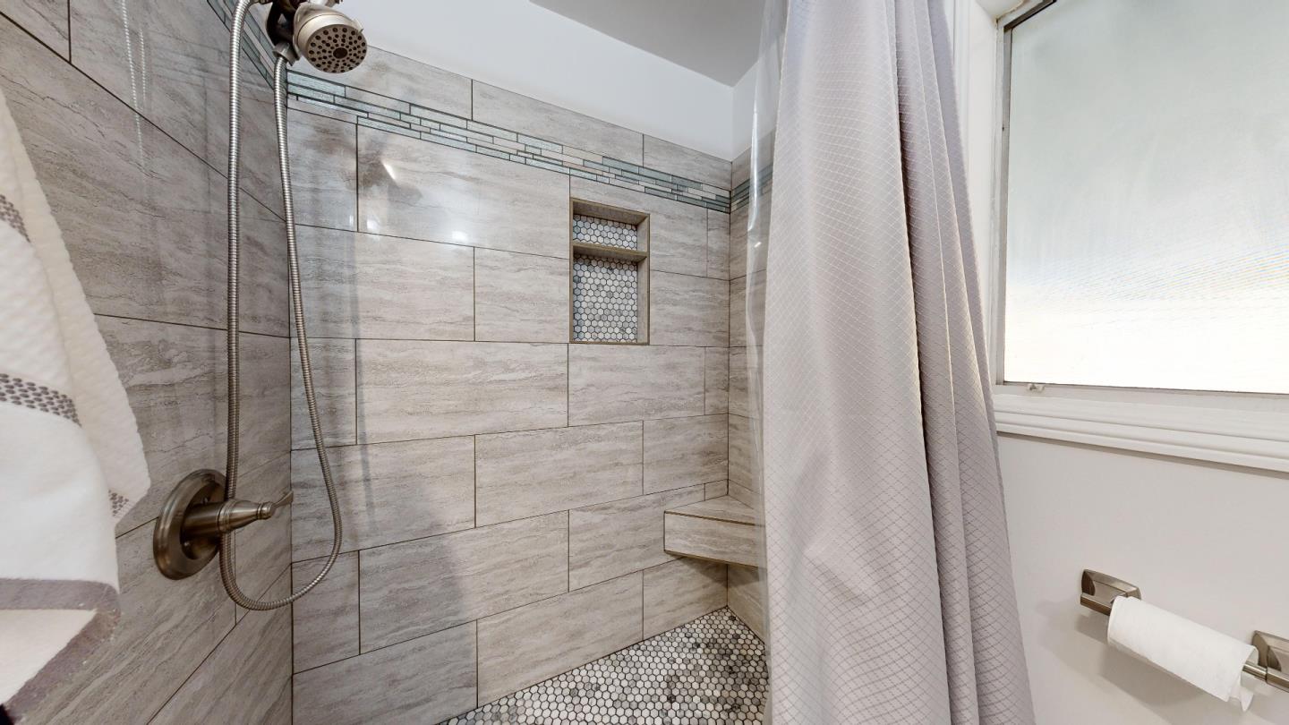 Detail Gallery Image 22 of 31 For 608 Charter St, Redwood City,  CA 94063 - 3 Beds | 1 Baths