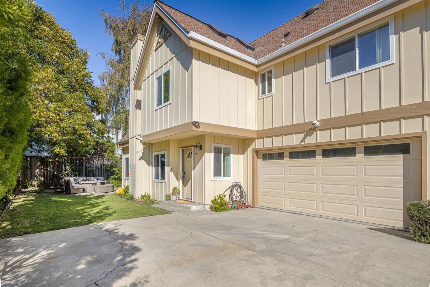 Detail Gallery Image 1 of 53 For 4301 Grace St #4,  Capitola,  CA 95010 - 3 Beds | 2/1 Baths