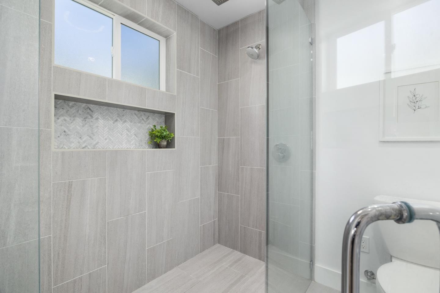 Detail Gallery Image 25 of 53 For 4301 Grace St #4,  Capitola,  CA 95010 - 3 Beds | 2/1 Baths