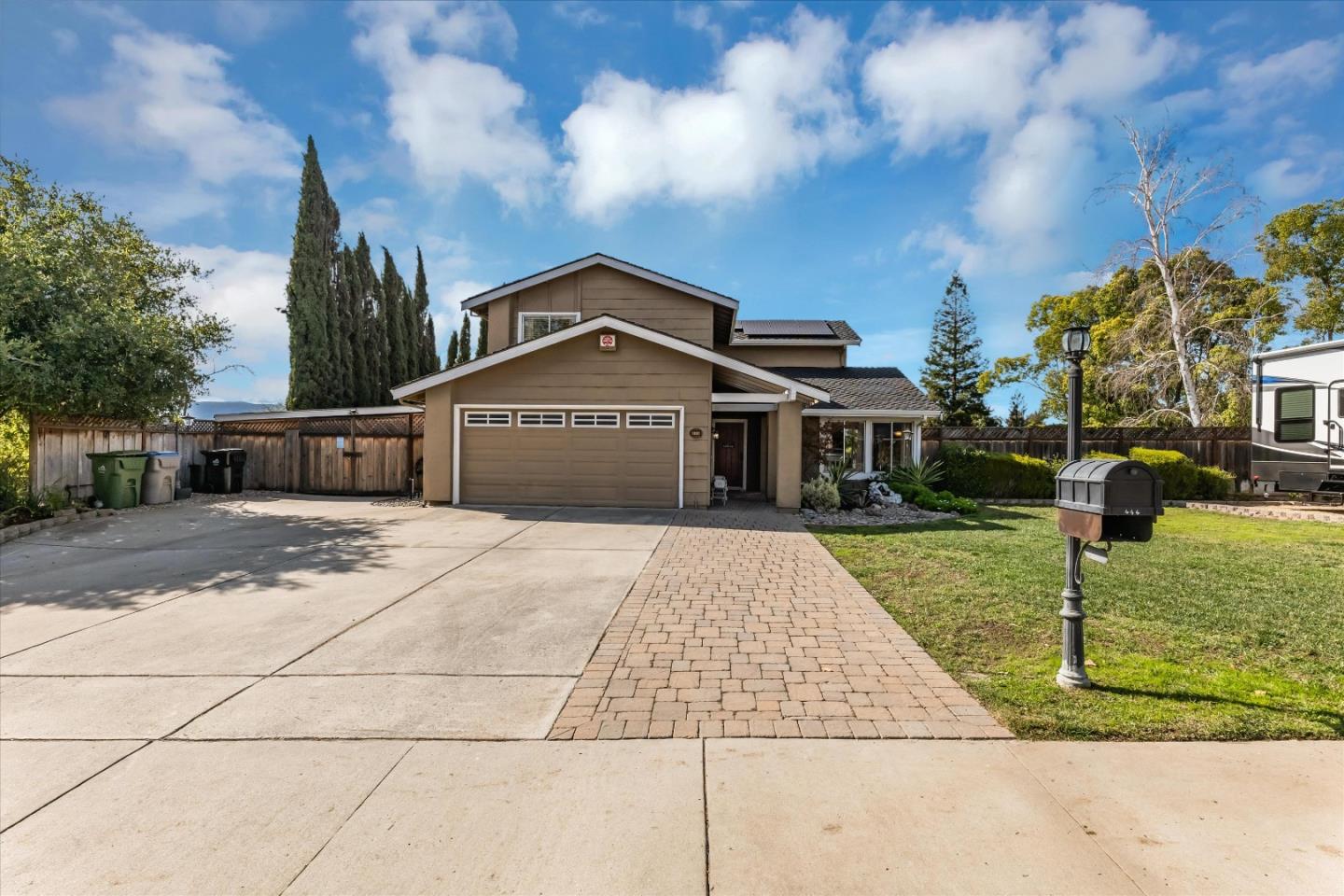 Detail Gallery Image 2 of 58 For 444 Archglen Way, San Jose,  CA 95111 - 4 Beds | 2/1 Baths