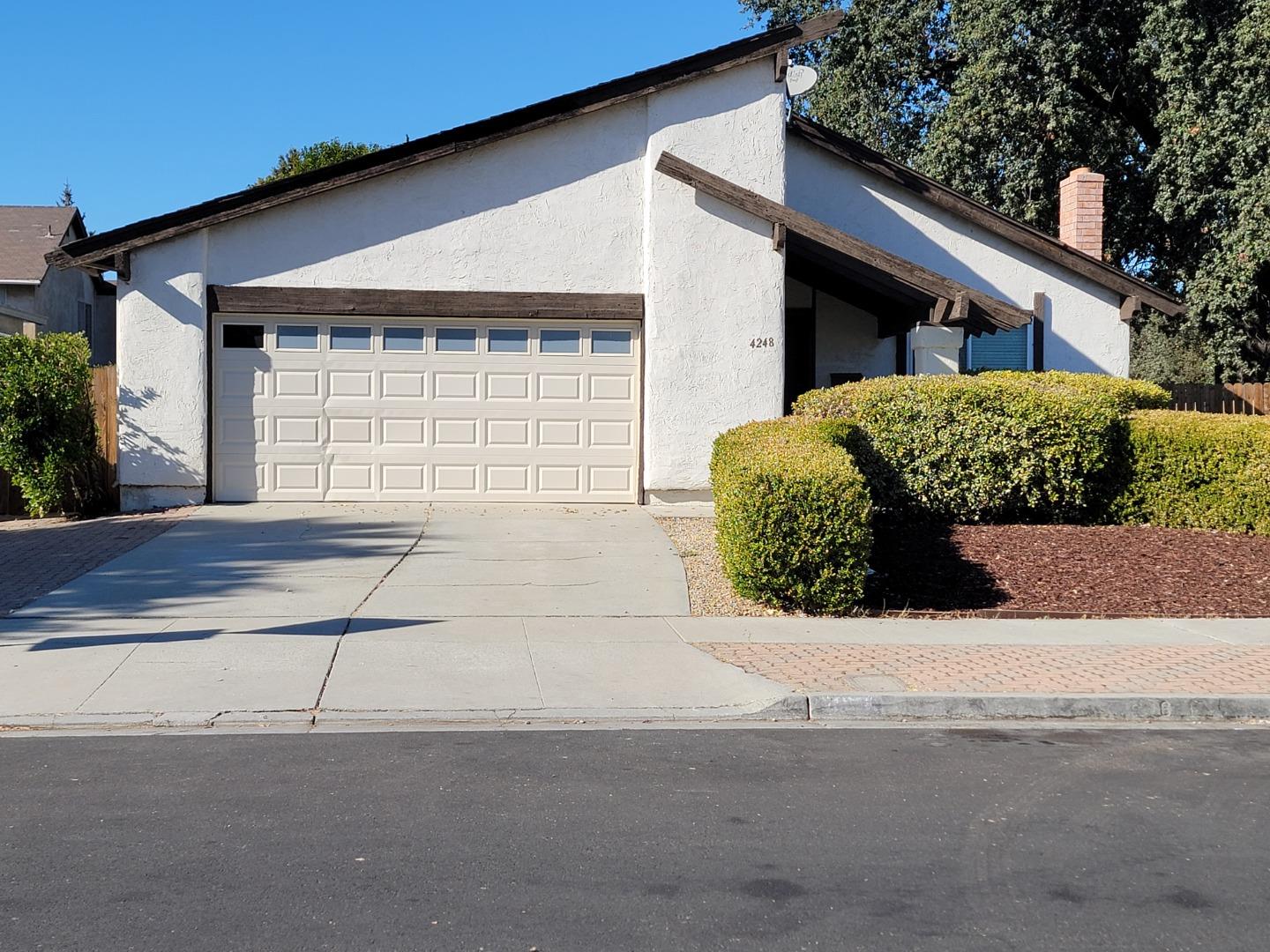 Detail Gallery Image 1 of 53 For 4248 Monet Cir, San Jose,  CA 95136 - 4 Beds | 2 Baths