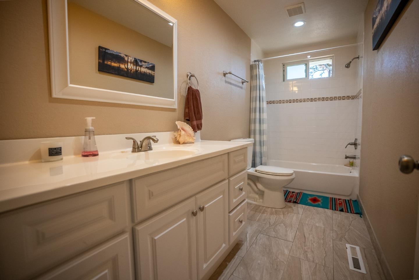 Detail Gallery Image 23 of 34 For 6935 Long Valley Spur, Castroville,  CA 95012 - 3 Beds | 2 Baths