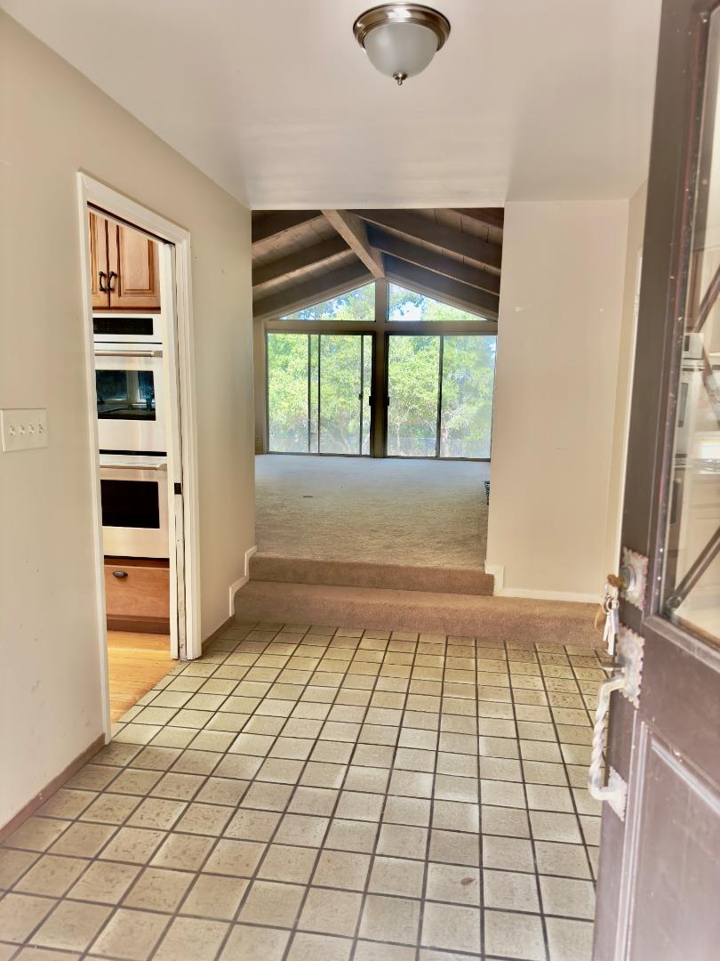 Detail Gallery Image 2 of 38 For 46 Morse Ln, Redwood City,  CA 94062 - 4 Beds | 3 Baths