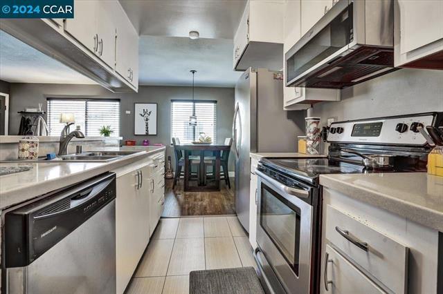 Detail Gallery Image 8 of 14 For 5532 Spinnaker Dr #2,  San Jose,  CA 95123 - 2 Beds | 1 Baths