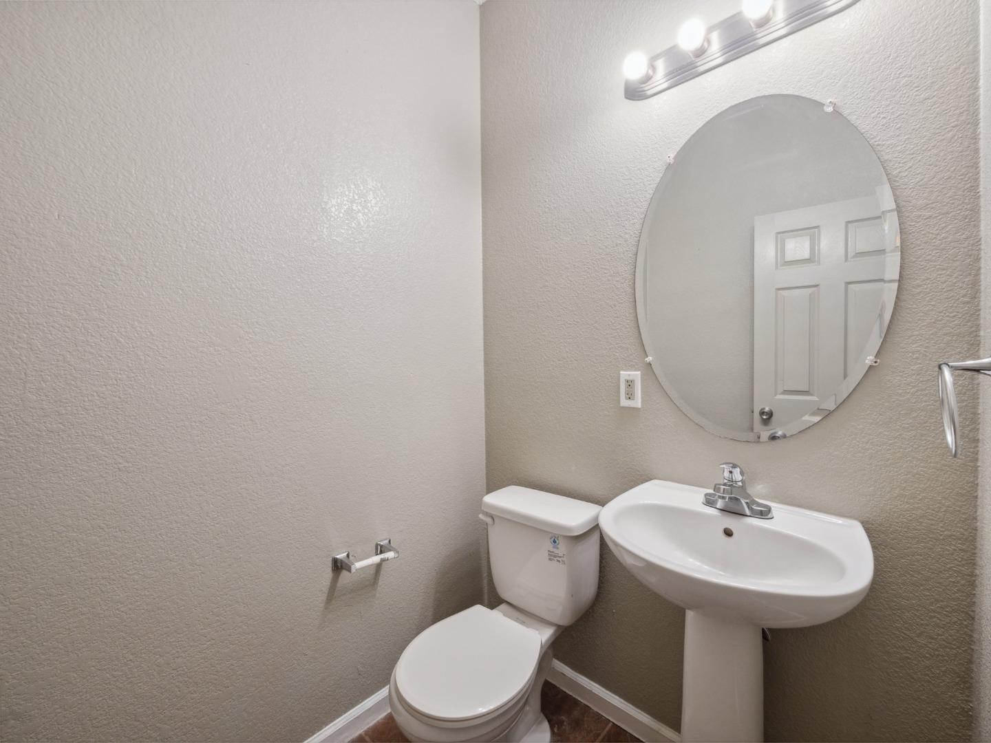 Detail Gallery Image 18 of 30 For 1709 Mills Dr, Los Banos,  CA 93635 - 3 Beds | 2/1 Baths